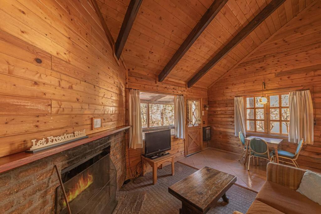 Forest Cabin 5 Old Glory 佩森 外观 照片