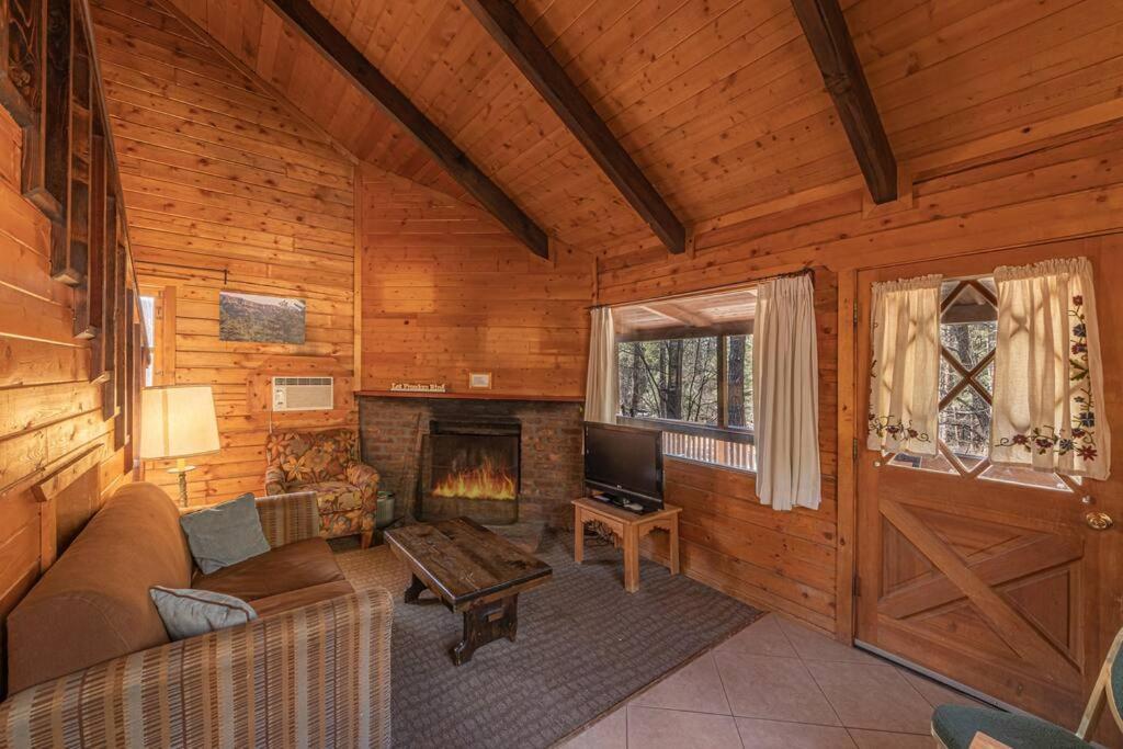 Forest Cabin 5 Old Glory 佩森 外观 照片